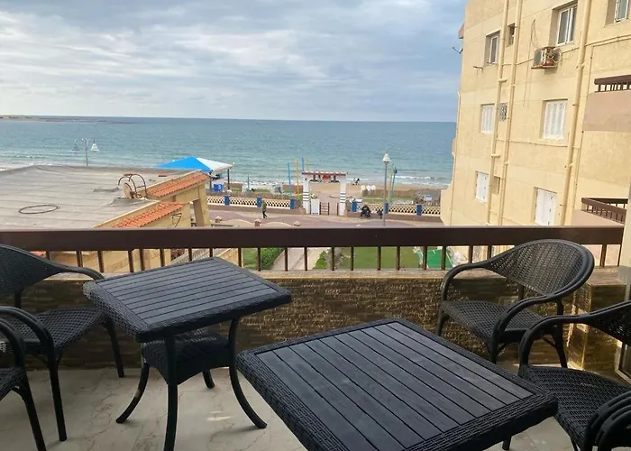 Maxeem Direct Sea View Apartment Super Lux 2 Bed Rooms Maamoura Beach شاليه سوبر لوكس مجموعه مكسيم شاطىء المعموره على البحرمع كارنيهات بوابه طول السنه و الشاطىء الخاص من اول مايو الى نهايه اكتوبر للعائلات