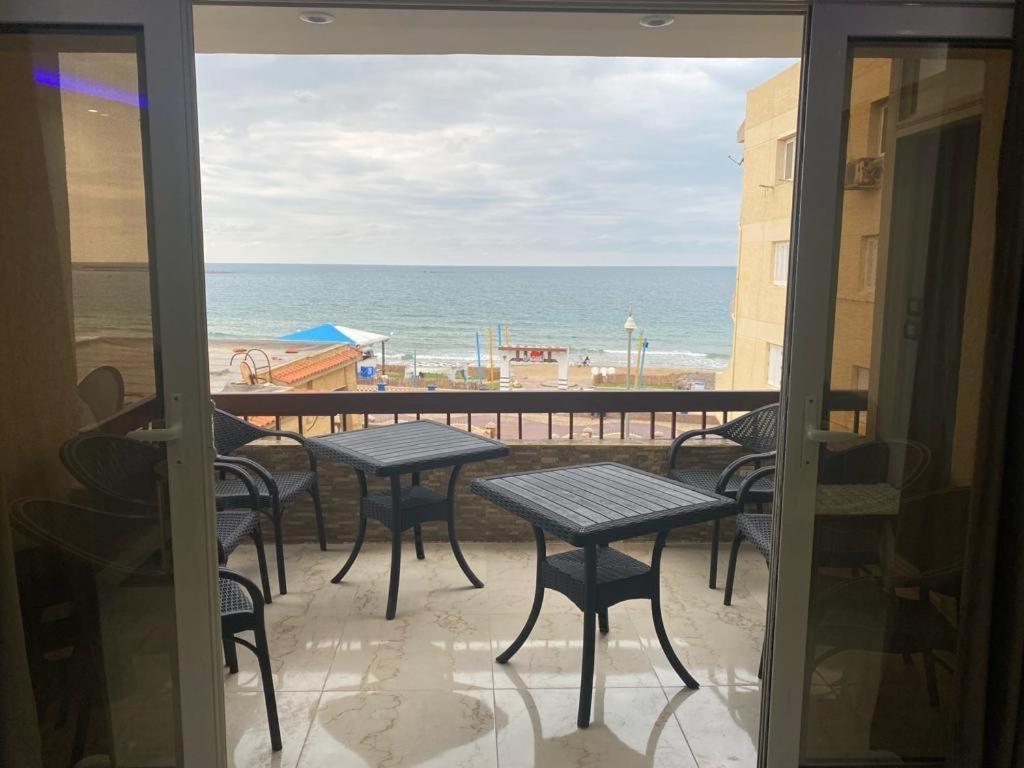 Apartment Maxeem Direct Sea View Apartment: Beachfront Luxury In Maamoura