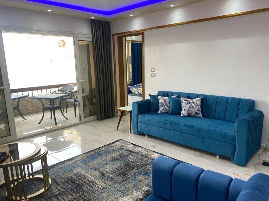 Maxeem Direct Sea View Apartment: Beachfront Luxury In Maamoura *